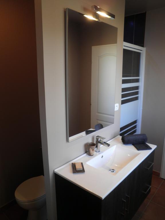 Bed and Breakfast Les Terrasses De Valensole Habitación foto