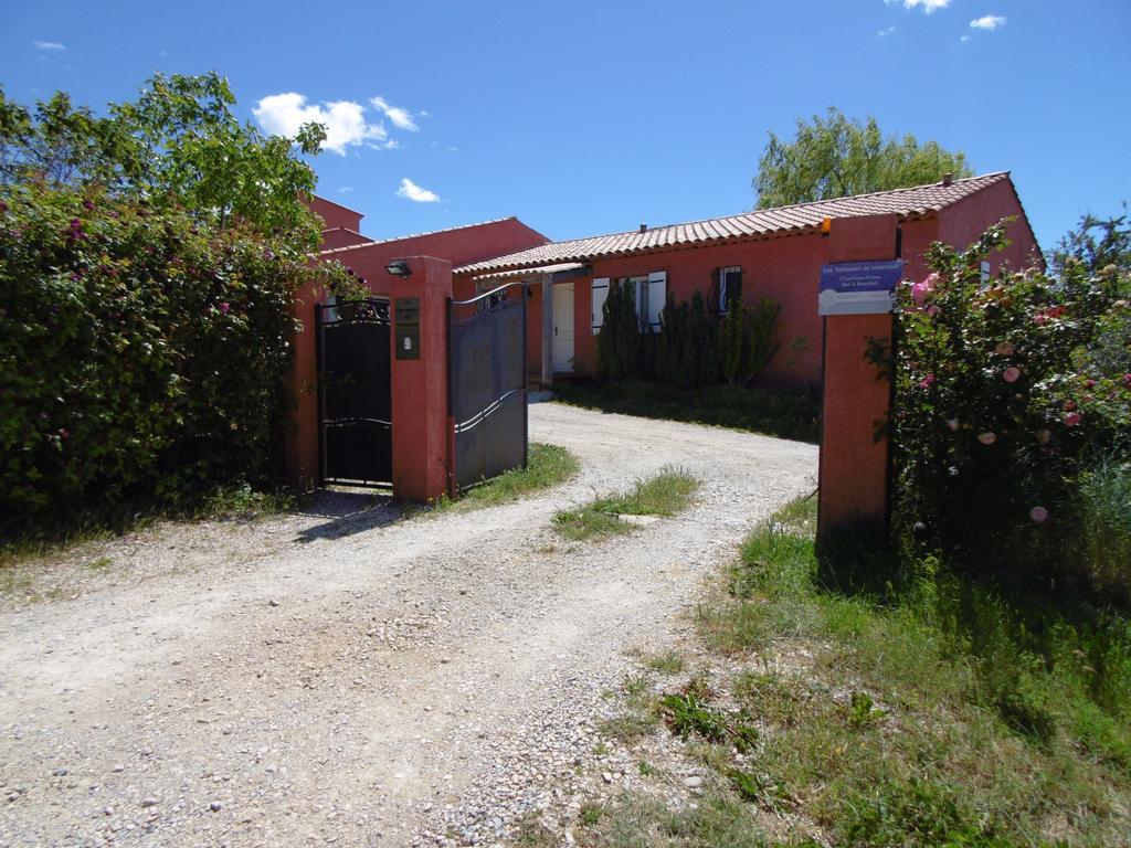 Bed and Breakfast Les Terrasses De Valensole Exterior foto